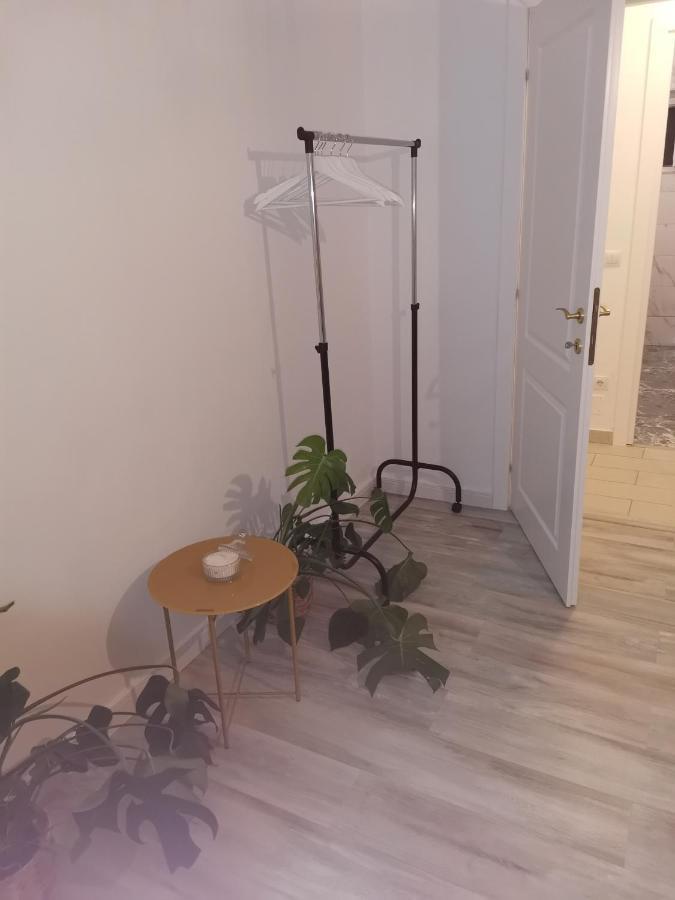 Bloom Box Apartments Craiova Ngoại thất bức ảnh