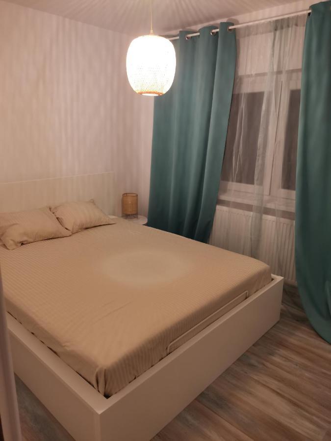 Bloom Box Apartments Craiova Ngoại thất bức ảnh