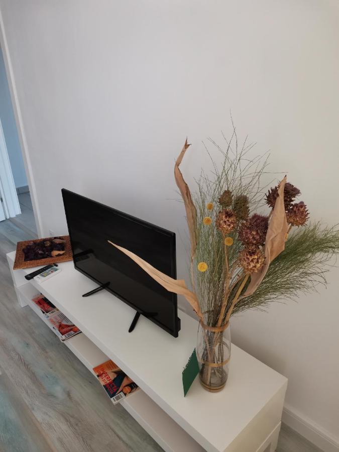 Bloom Box Apartments Craiova Ngoại thất bức ảnh
